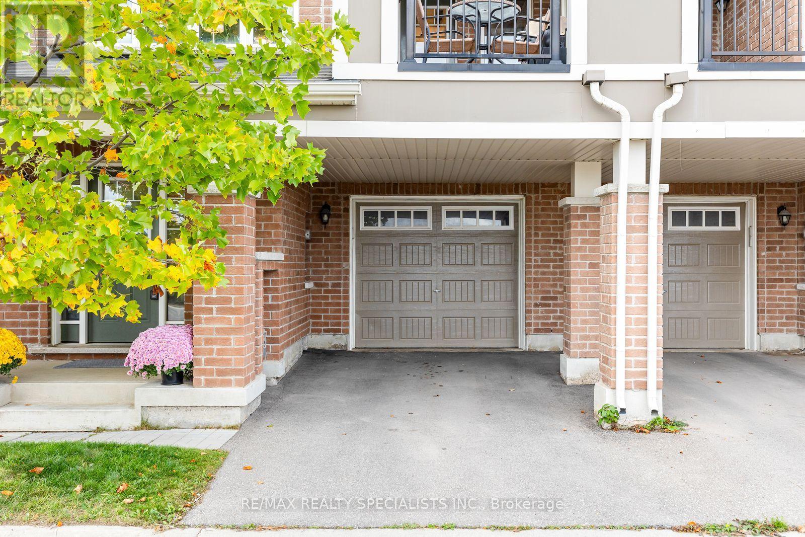 149 Asleton Boulevard, Milton, ON photo 2