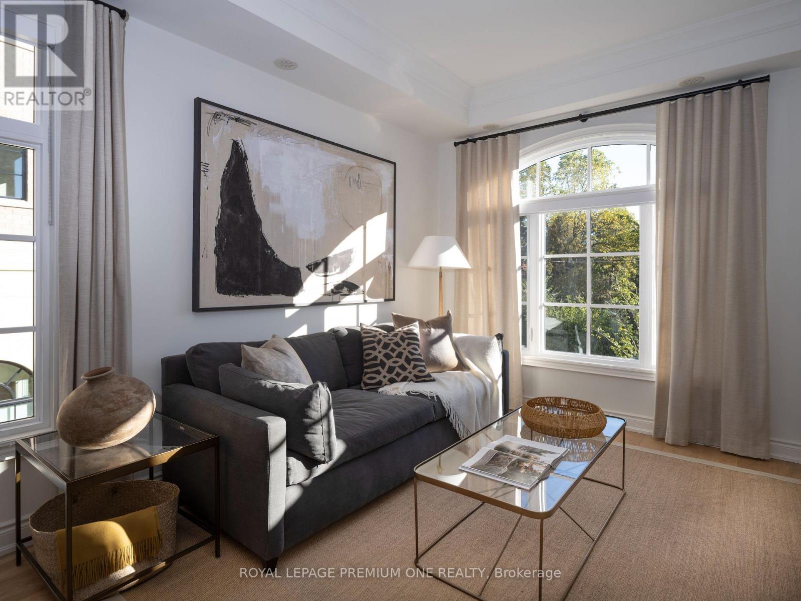 20 Earlington Avenue, Toronto, ON photo 10