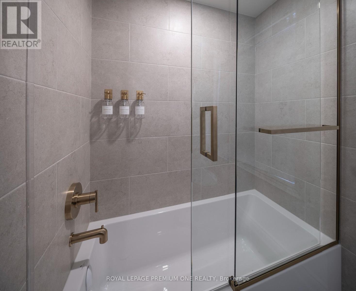 20 Earlington Avenue, Toronto, ON photo 24