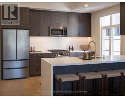 24 Earlington Avenue, Toronto, ON M8X0B7 Photo 14