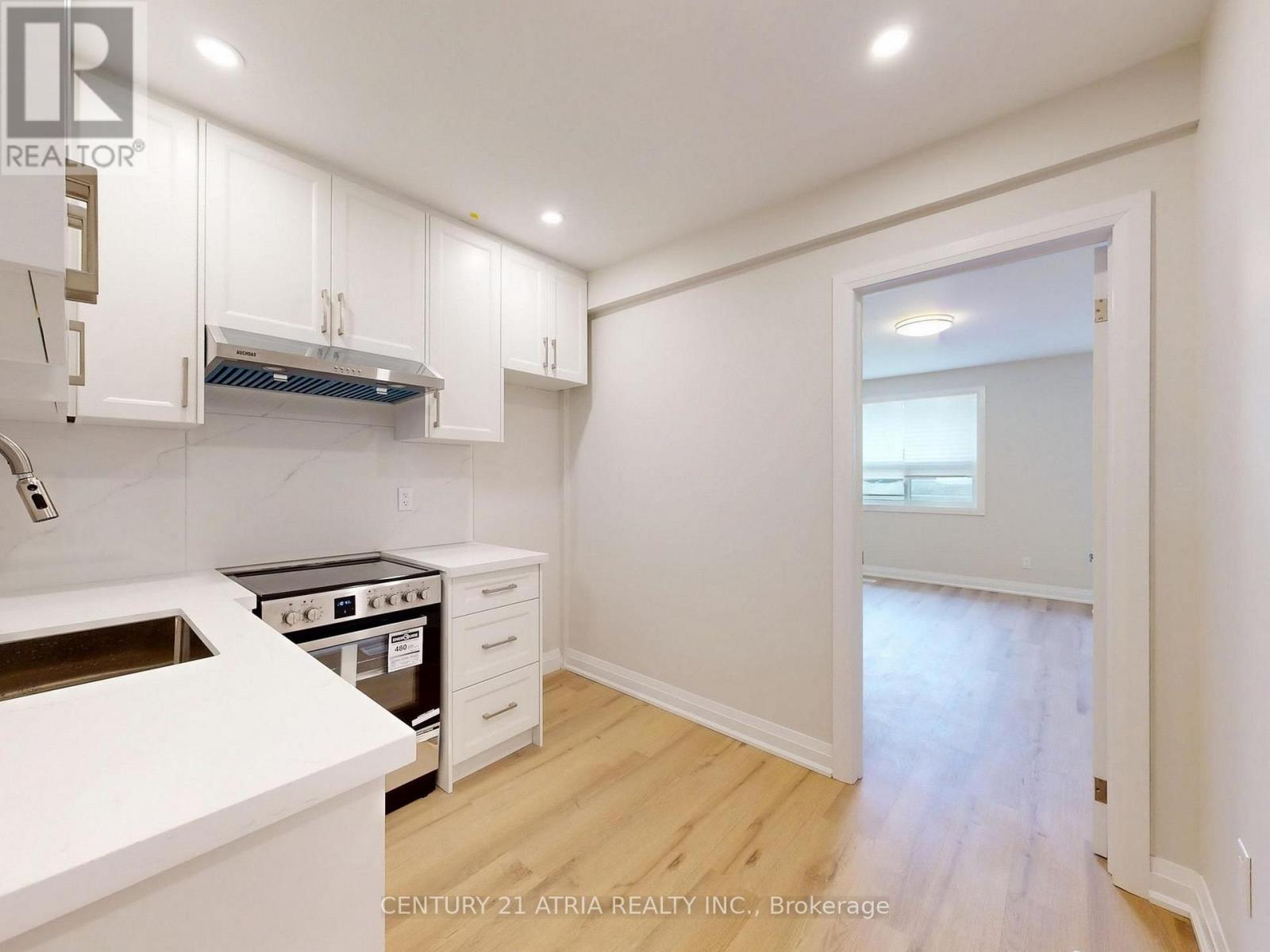 92 Lappin Avenue — photo 12