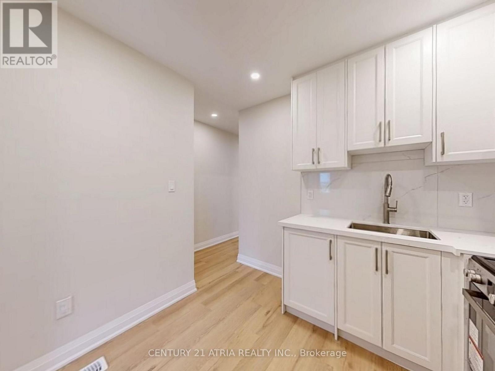 92 Lappin Avenue — photo 14