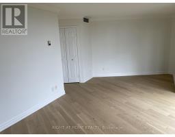 707 - 2000 Islington Avenue, Toronto, ON M9P3S7 Photo 8