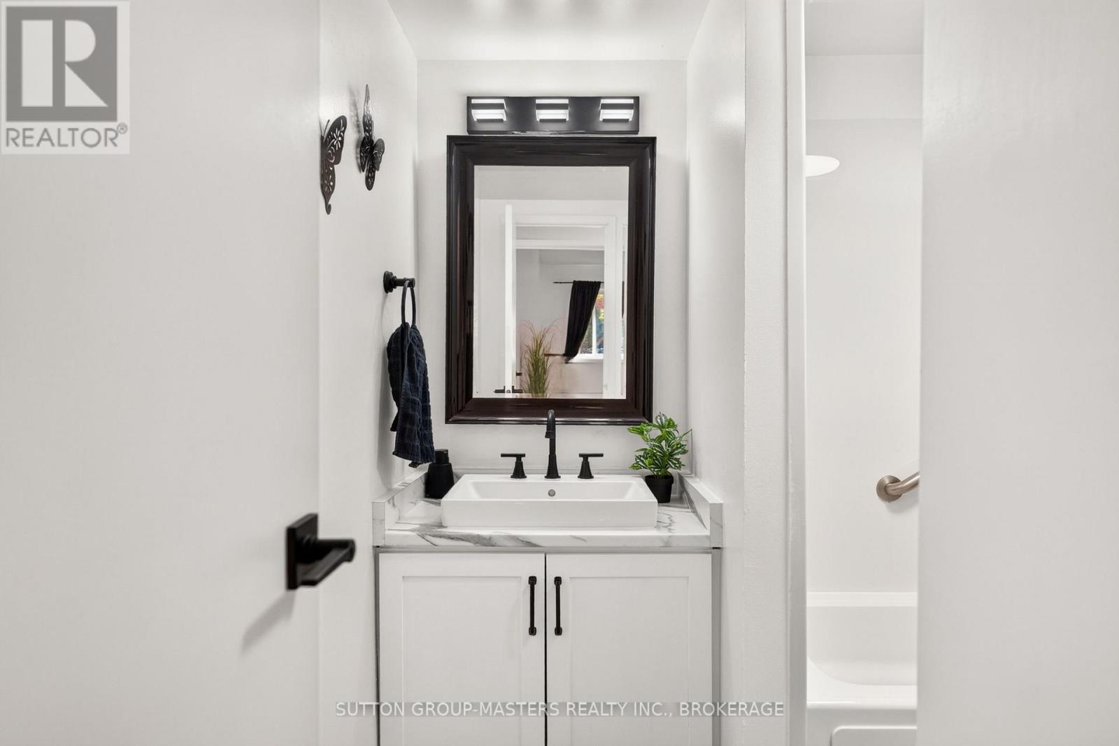 573 Armstrong Road — photo 35