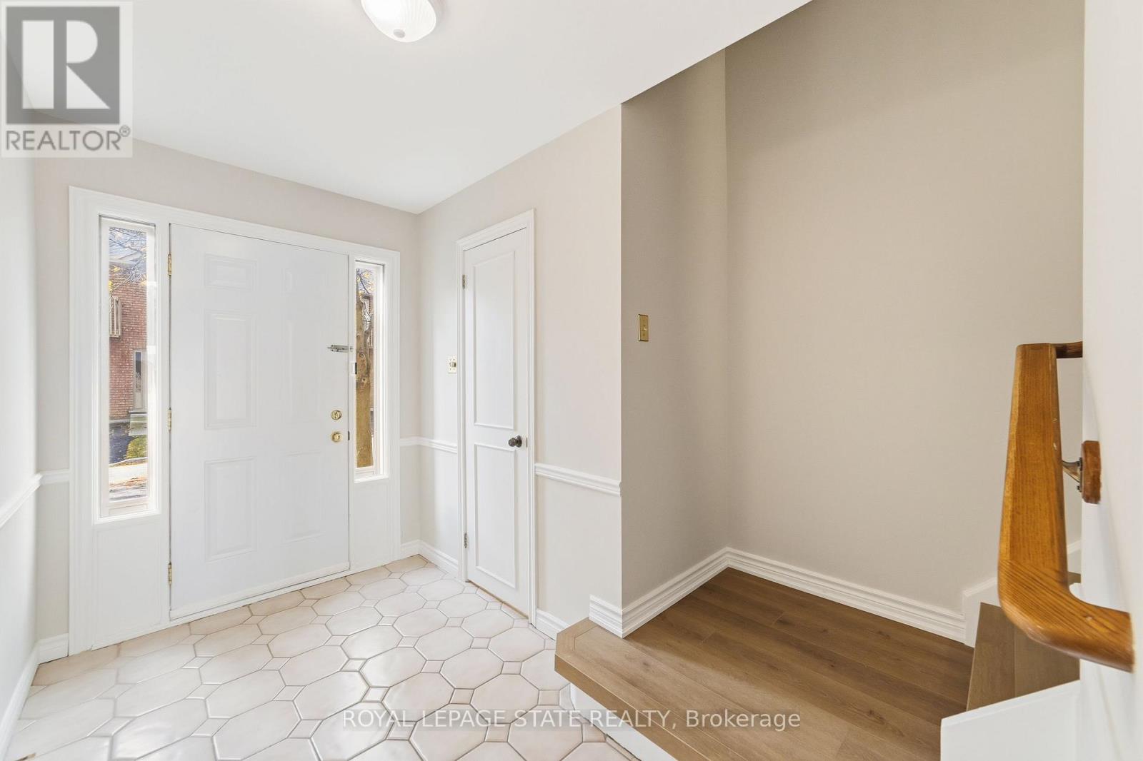 #5 1475 UPPER GAGE AVENUE - 4
