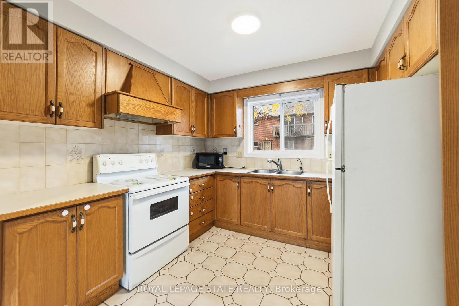 5- 1475 Upper Gage Avenue, Hamilton, ON photo 8