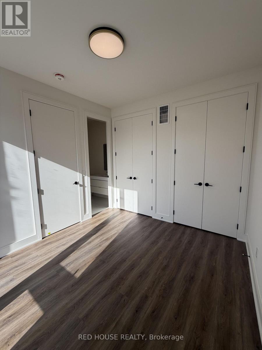 270 Ellis Avenue — photo 16
