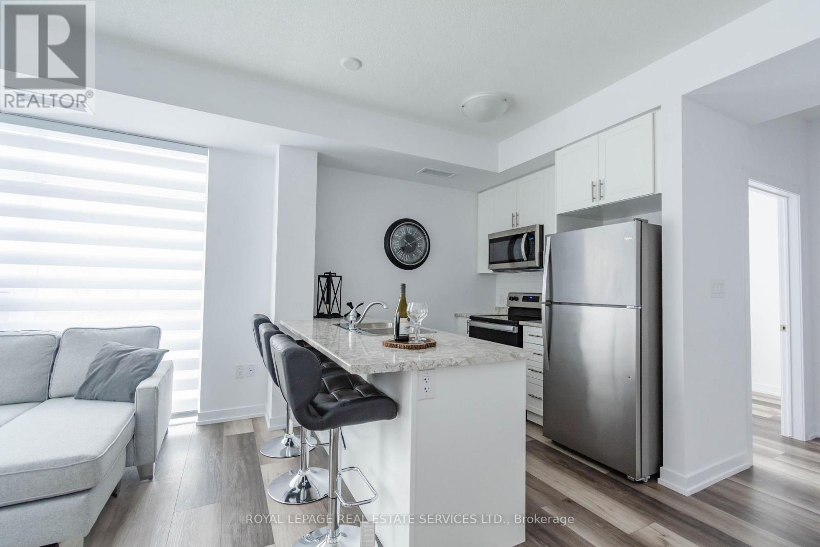 #225 450 DUNDAS STREET E - 9