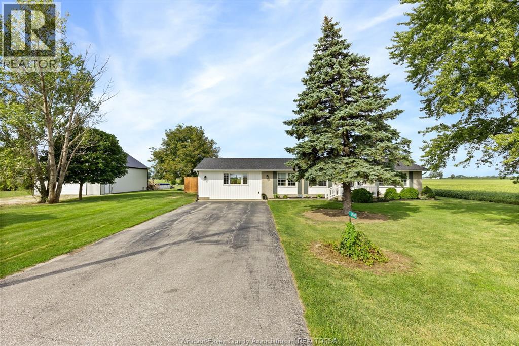 7686 CONCESSION 7 South - 1