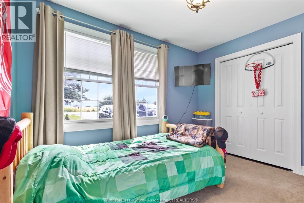 7686 CONCESSION 7 South - 18
