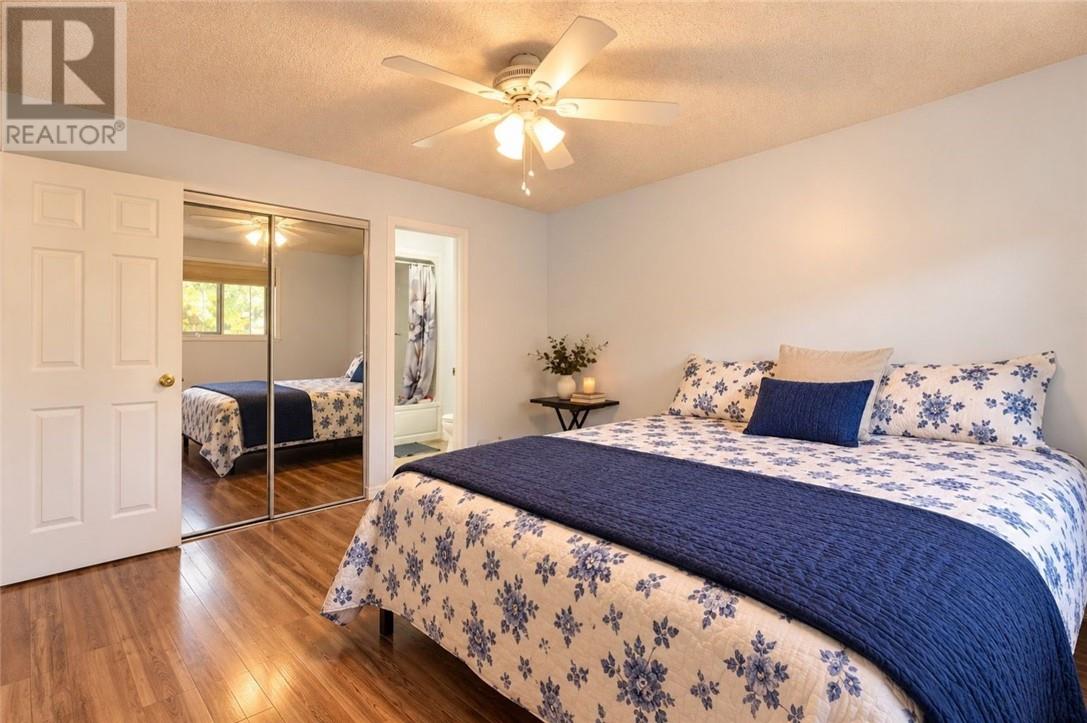 226 McNaughton Avenue - 15