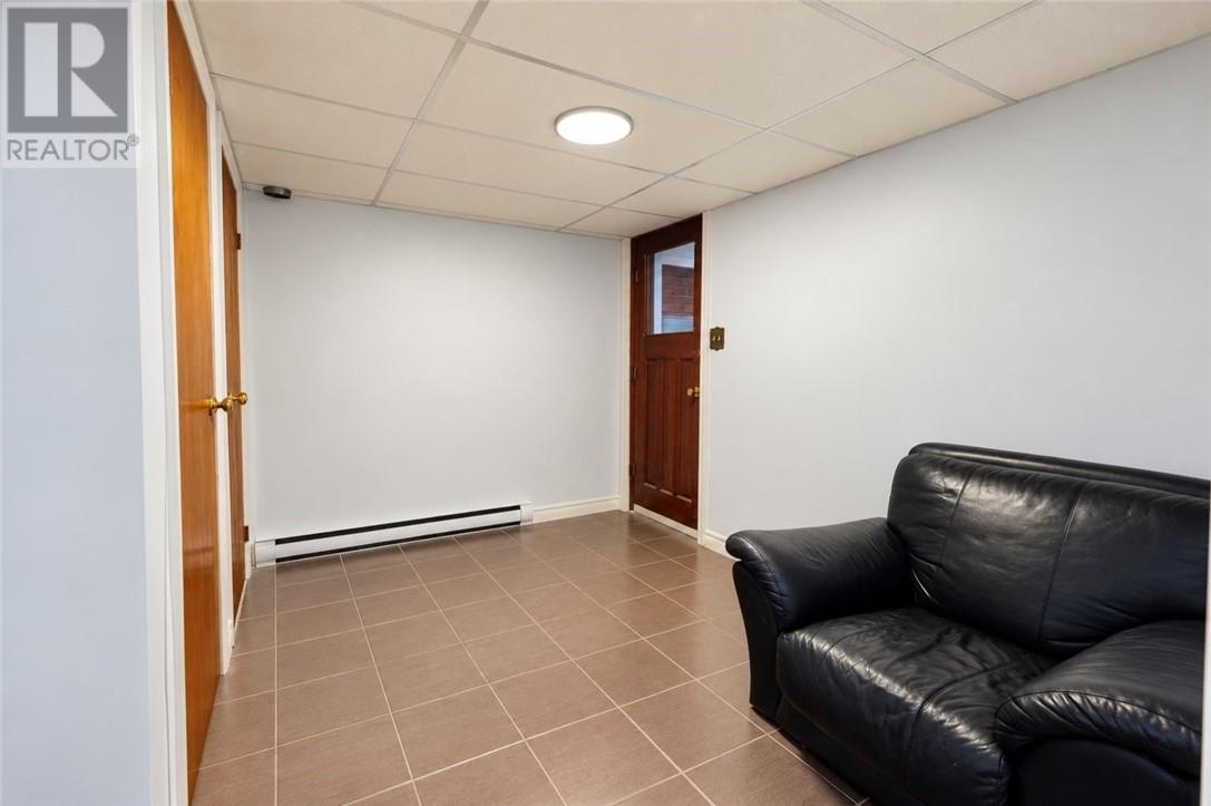 226 McNaughton Avenue - 30
