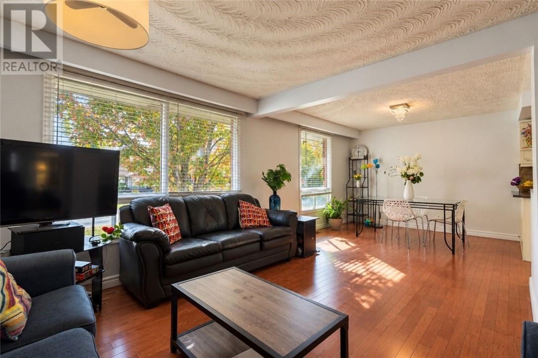 226 McNaughton Avenue - 4