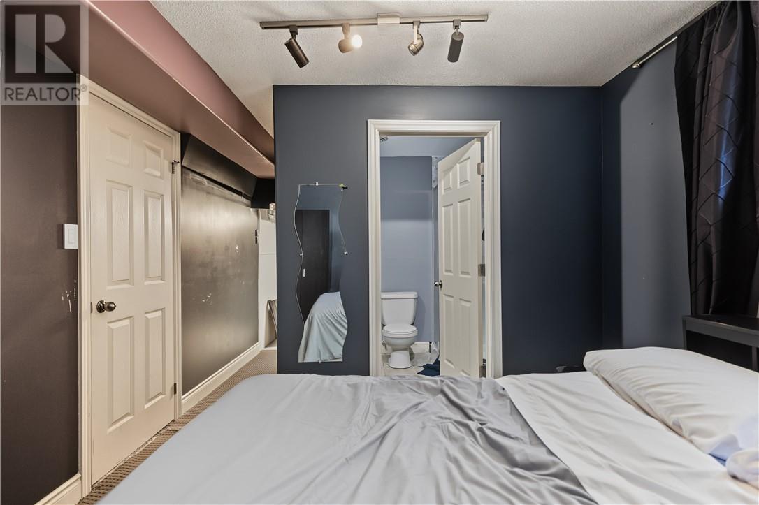 19 Berrygrove Court - 43