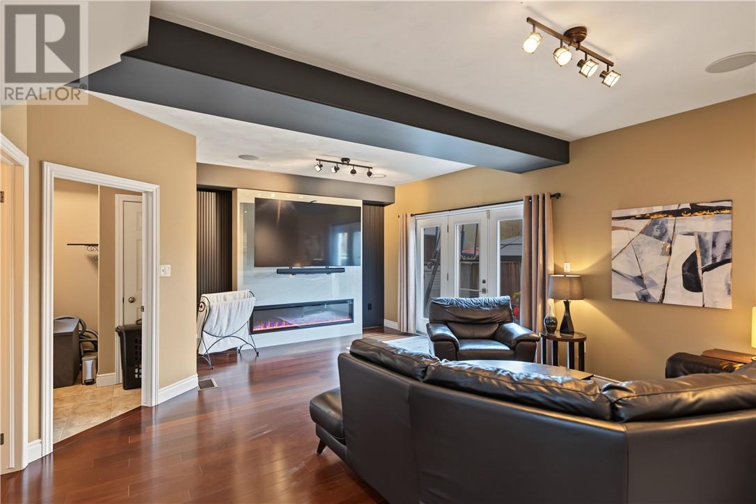 19 Berrygrove Court - 9