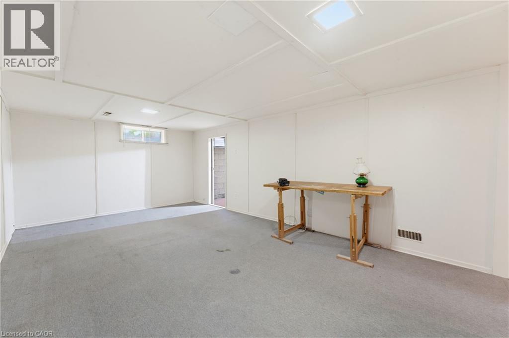34 Fielding Crescent — photo 28