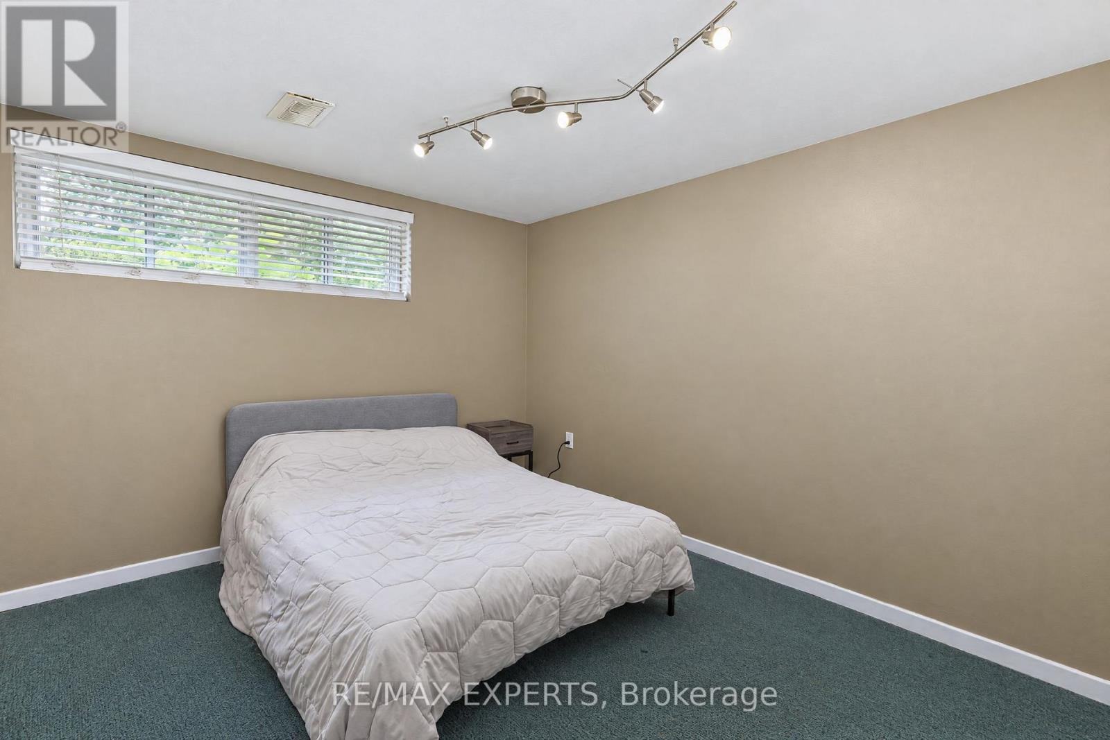 11 Knollside Drive, Richmond Hill, ON photo 30