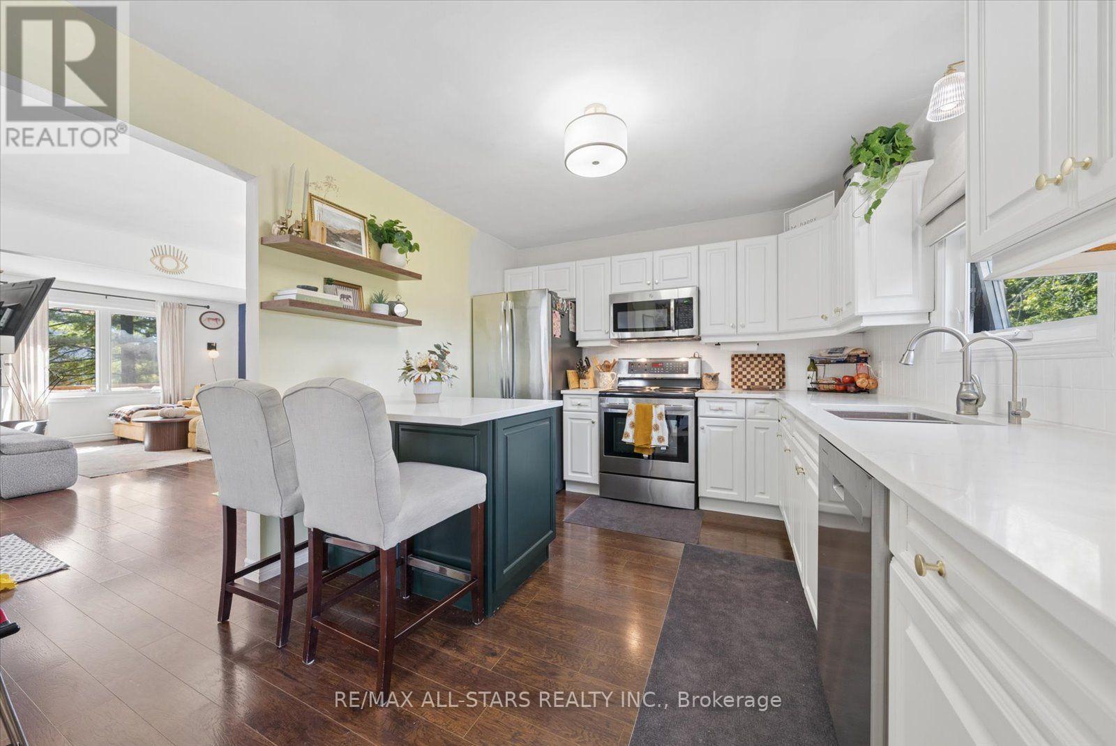 538 Highland Crescent — photo 8