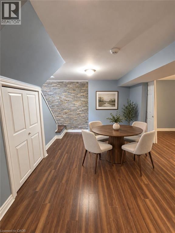 1326 Rosemary Crescent — photo 10