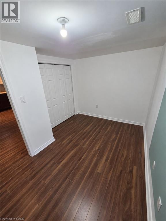 1326 Rosemary Crescent — photo 8