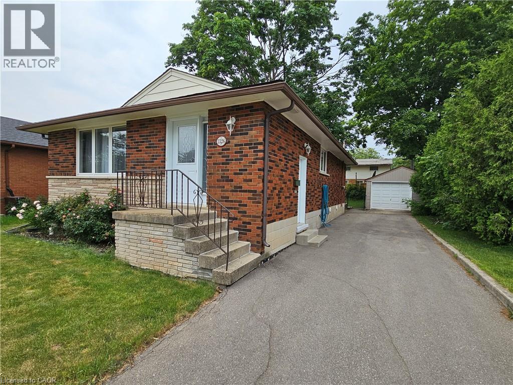 1326 Rosemary Crescent