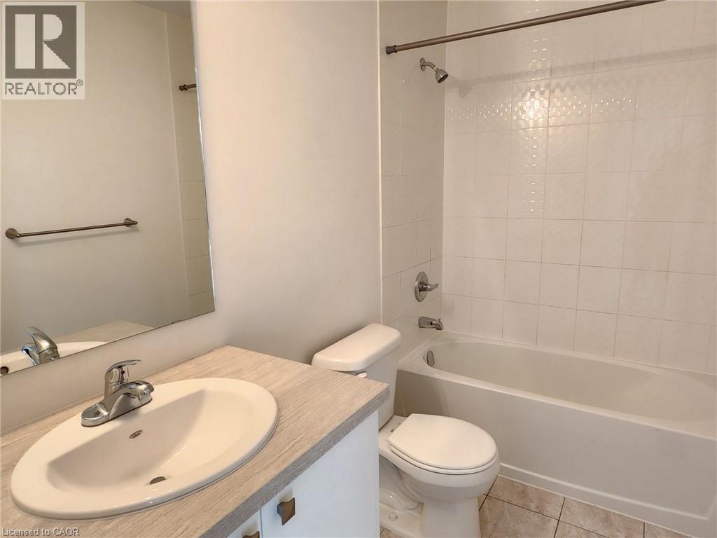 3 Bed, 3 Bath Townhouse for Rent in Bowmanville – 122 ELEPHANT HILL Drive, Bowmanville – MLS# 40871937 - Image 11