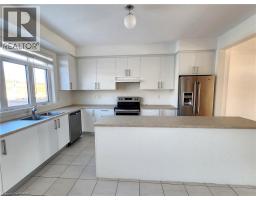 Kitchen - 122 Elephant Hill Drive, Bowmanville, ON L1C0V9 Photo 7