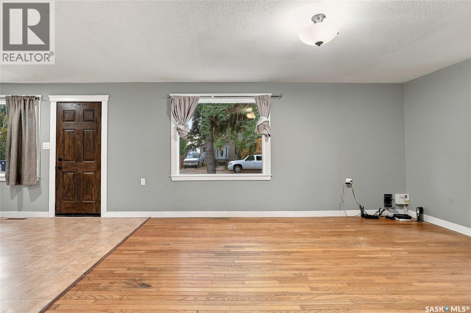 401 2nd STREET E, Langham — photo 12