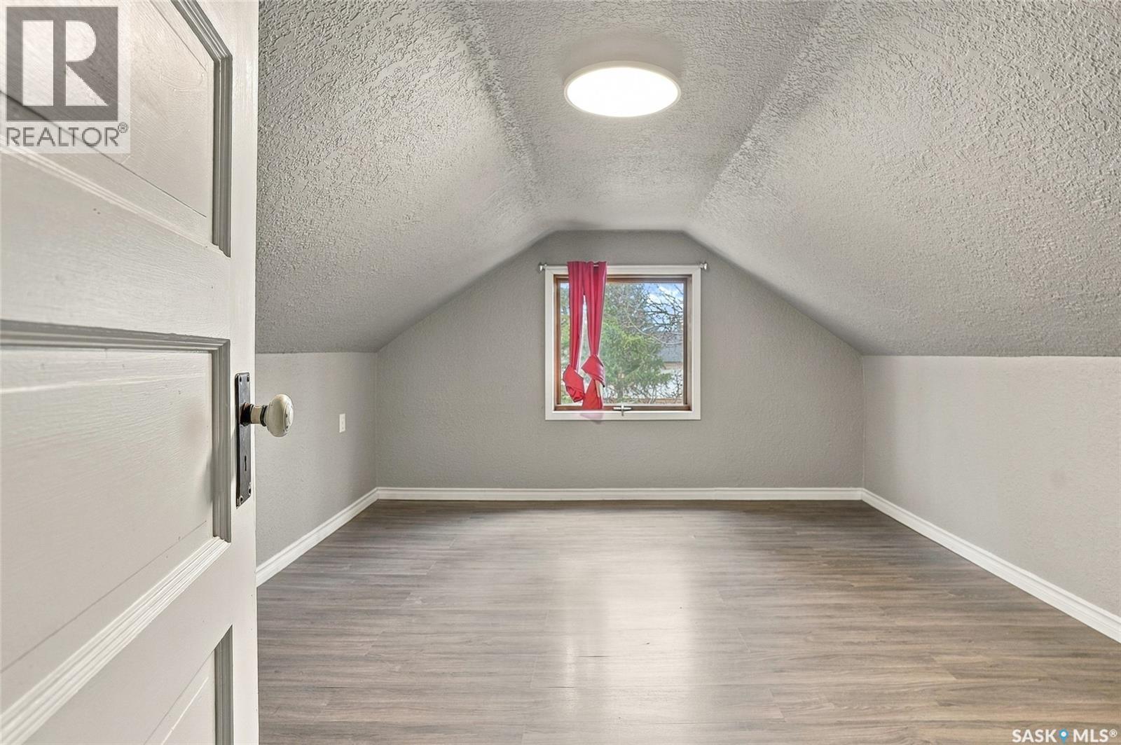 401 2nd STREET E, Langham — photo 23