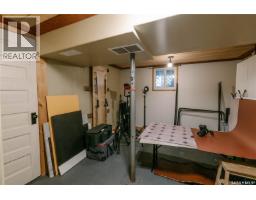 408 25th Street W, Saskatoon, SK S7L0C8 Photo 43