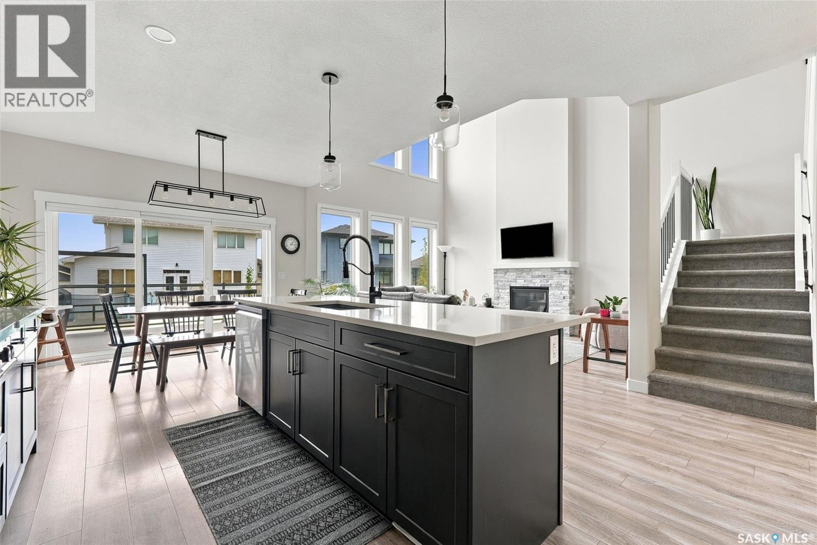 9 Hudson DRIVE, Pilot Butte — photo 10