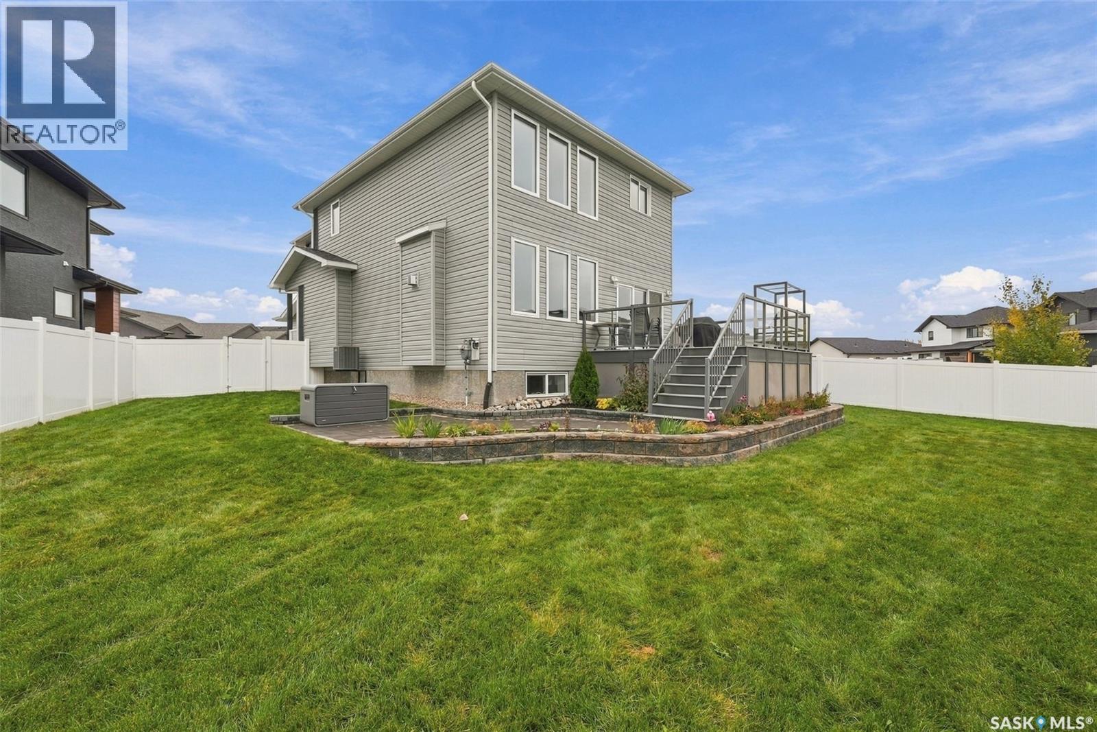 9 Hudson DRIVE - 46