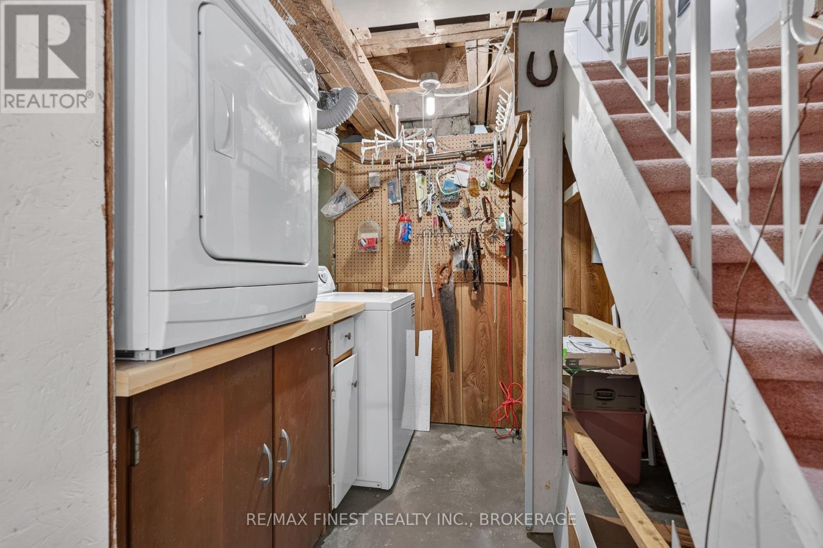 218 Helen Street — photo 29