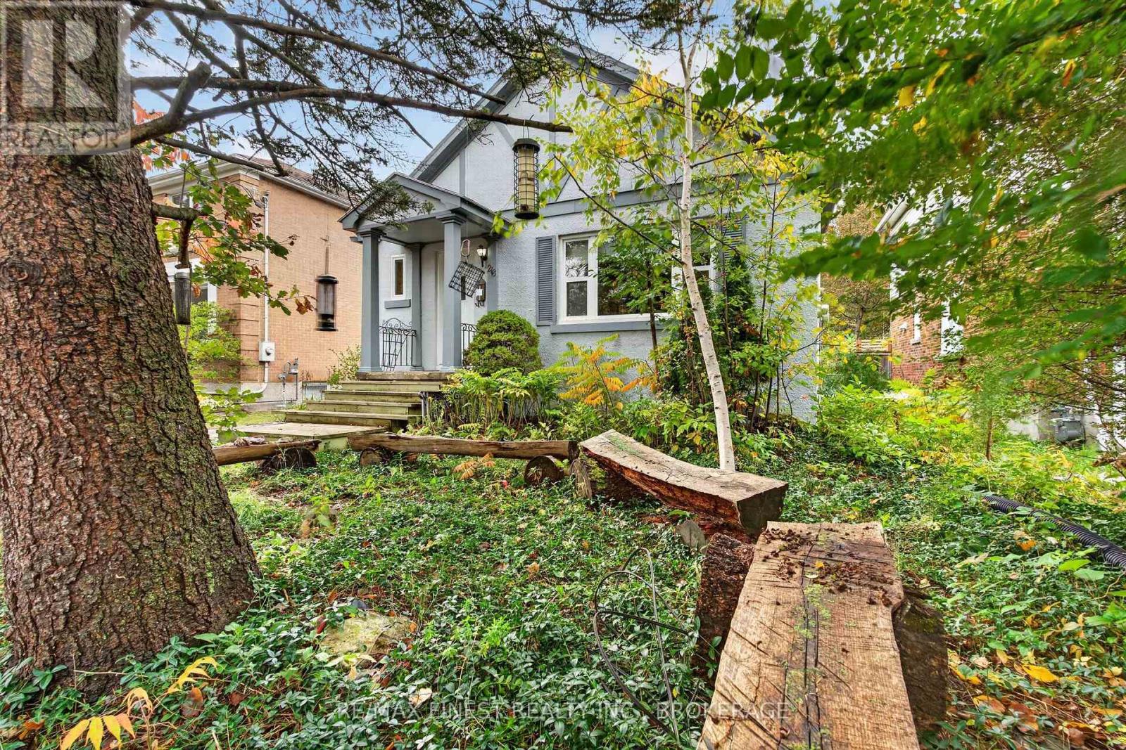 218 Helen Street — photo 31