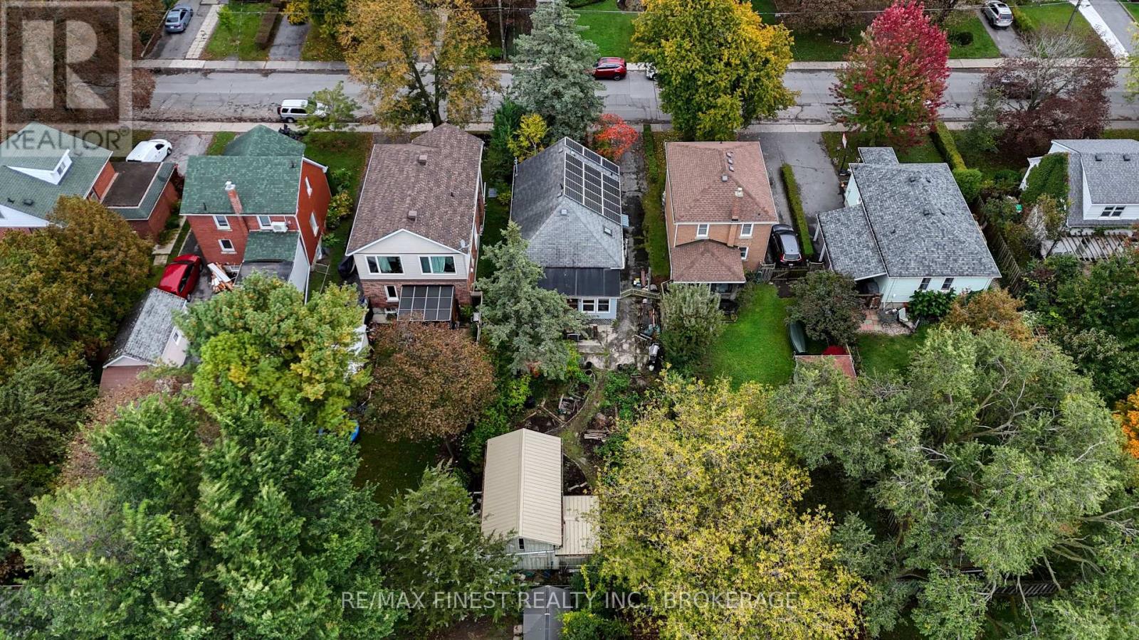 218 Helen Street — photo 47