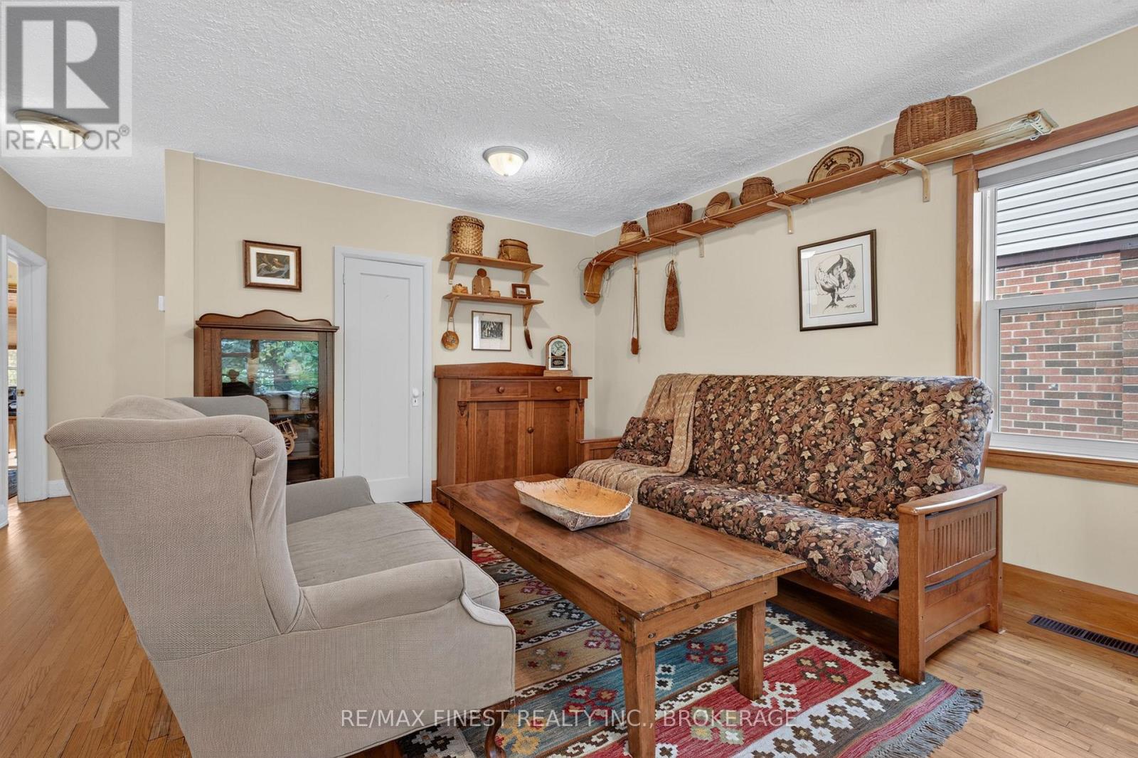 218 Helen Street — photo 7