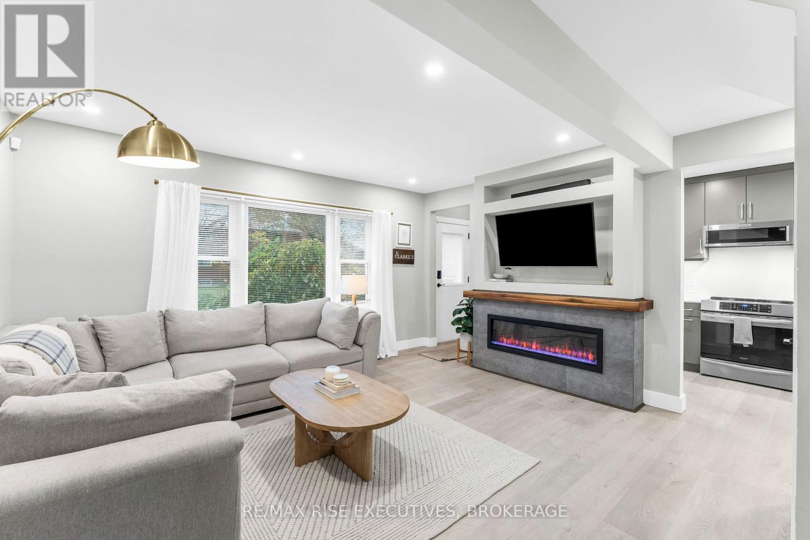 333 Palace Road — photo 4