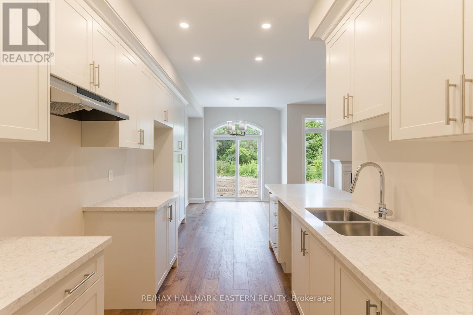 33 COLDBROOK DRIVE - 6