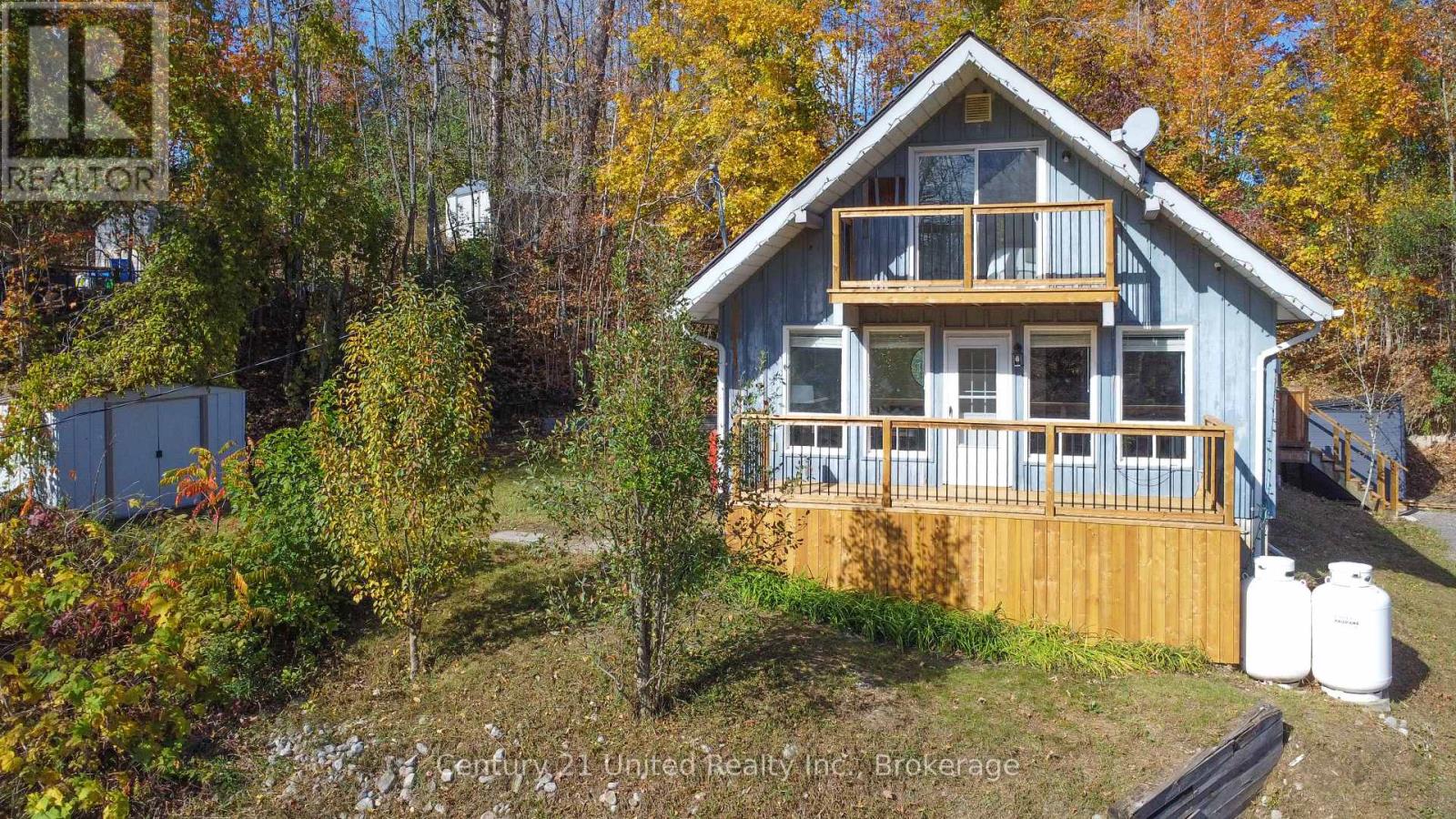 34 CLIFFSIDE DRIVE - 38