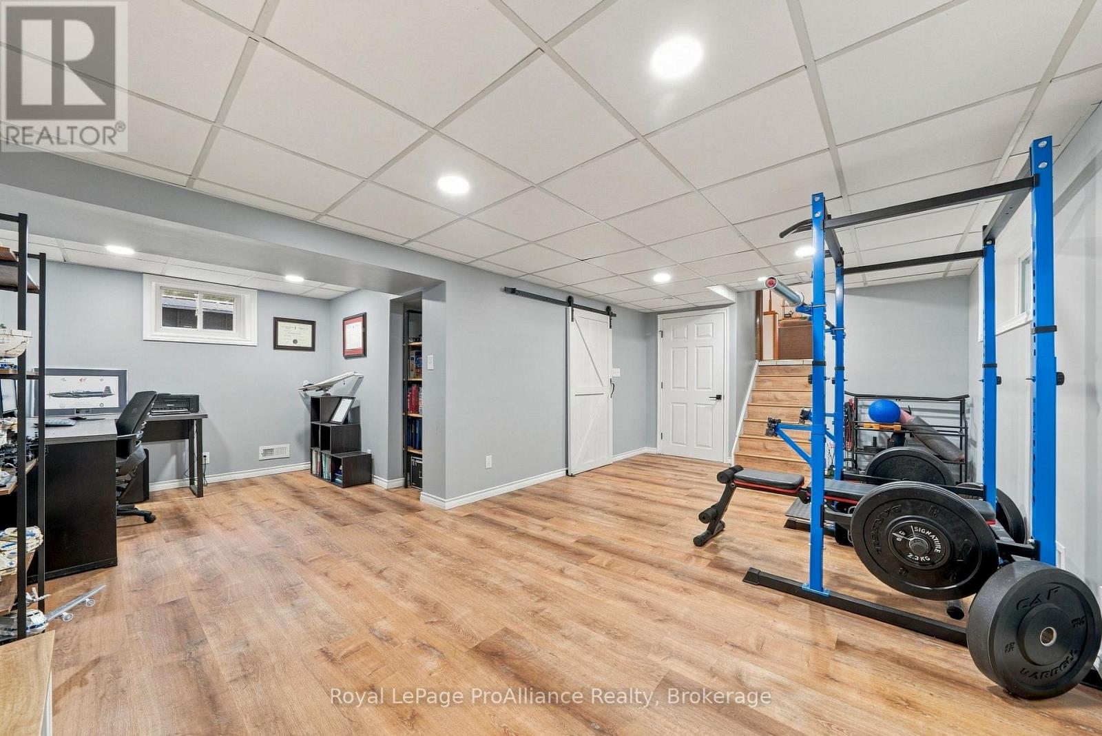 12 Thorncliffe Drive, Belleville, ON photo 28
