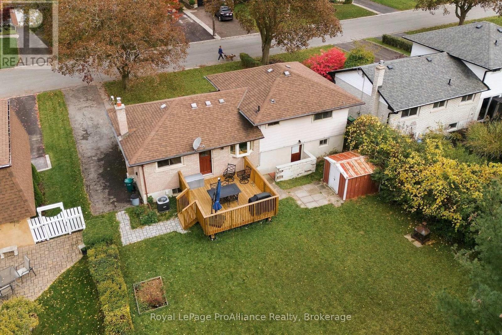 12 Thorncliffe Drive, Belleville, ON photo 36
