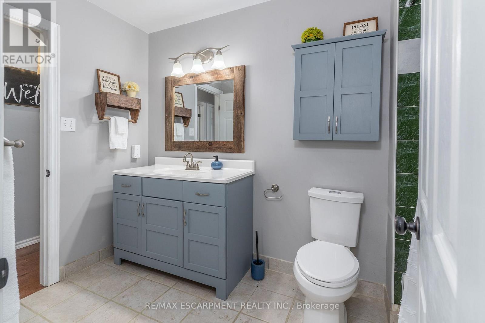 6 Stuart Street — photo 18