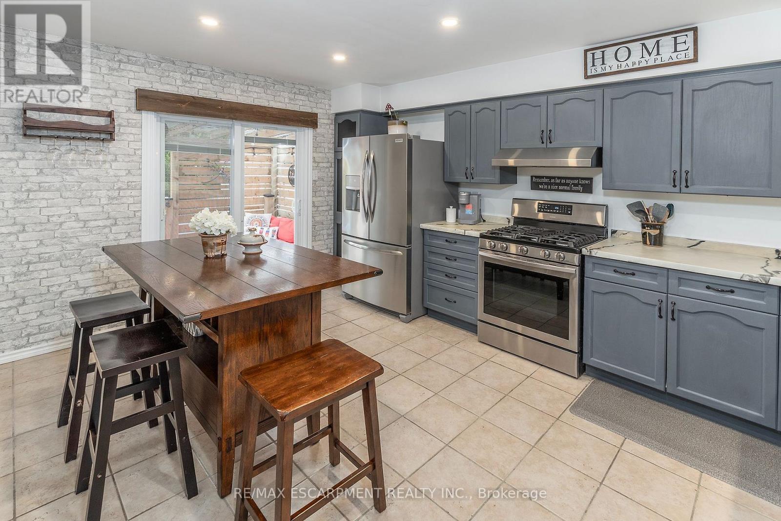 6 Stuart Street — photo 14
