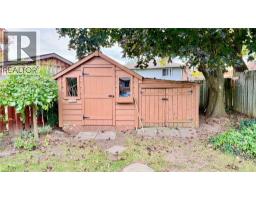 2pc Bathroom - 140 Woodlawn Avenue, Brantford, ON N3R6S2 Photo 8