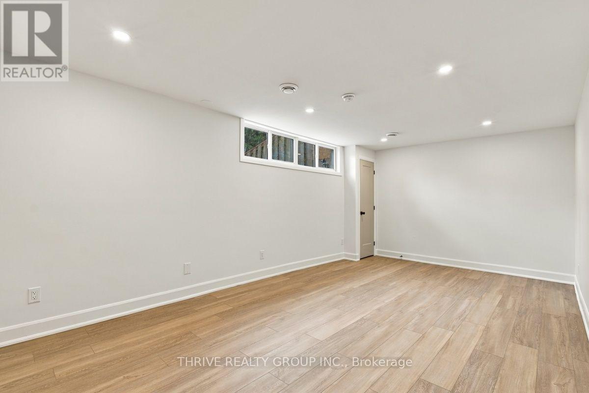 135 Belmont Drive — photo 36