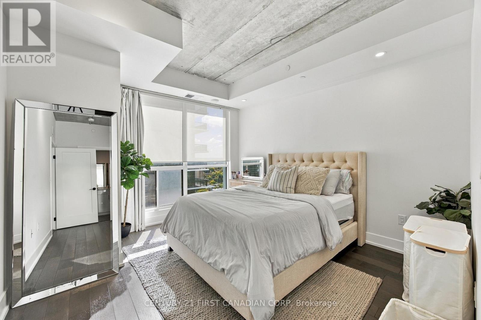 505 Talbot Street — photo 24
