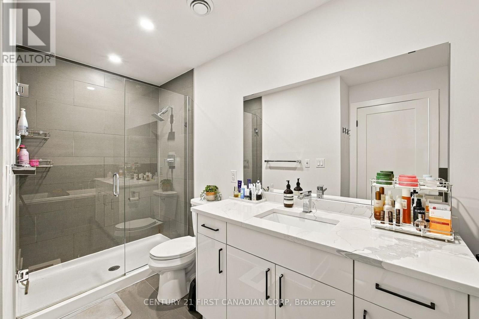 505 Talbot Street — photo 27