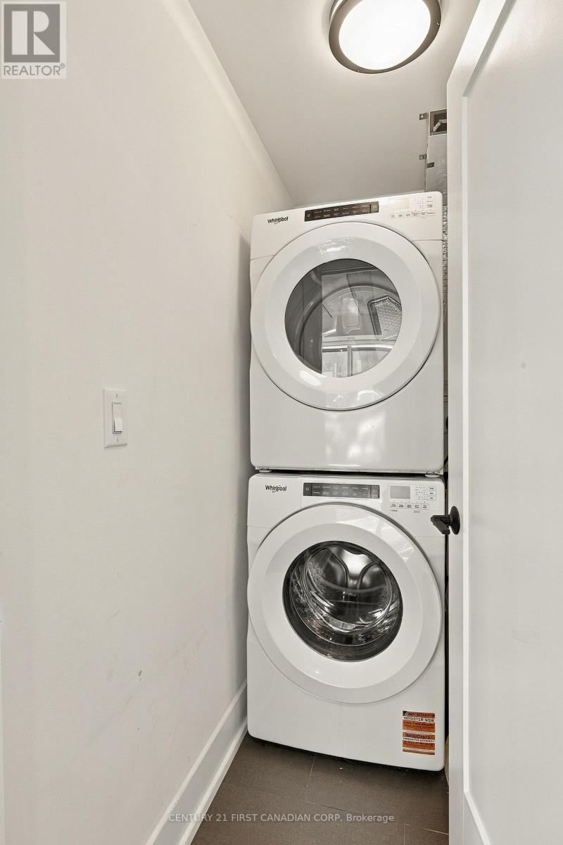505 Talbot Street — photo 31