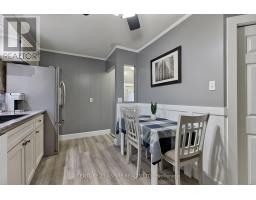 106 Forest Lea Road, Laurentian Valley, ON K8A7B8 Photo 10