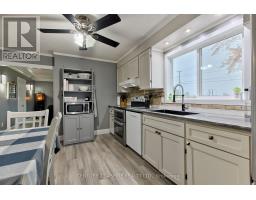106 Forest Lea Road, Laurentian Valley, ON K8A7B8 Photo 11